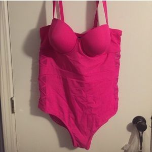 NWT Torrid size 3 hot pink swimsuit